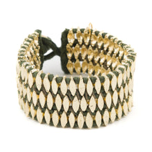 Carica l&#39;immagine nel visualizzatore di Gallery, Bracciale in Stoffa Dorato House of Tuhina