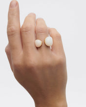 Carica l'immagine nel visualizzatore di Gallery, Anello Gravity Quarzo Milky PDPAOLA