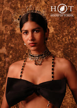 Carica l&#39;immagine nel visualizzatore di Gallery, Girocollo Farfalla House of Tuhina