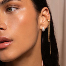 Carica l&#39;immagine nel visualizzatore di Gallery, Earcuff Floating Lungo Rue des Mille