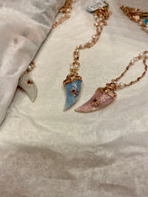 Carica l&#39;immagine nel visualizzatore di Gallery, Collana Zanna Sacramore