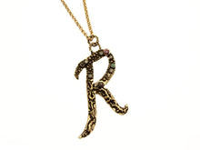 Carica l&#39;immagine nel visualizzatore di Gallery, Collana Lettera Grande Alcozer &amp; J